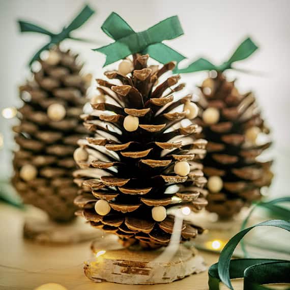 Weihnachtsbäumchen aus Zapfen